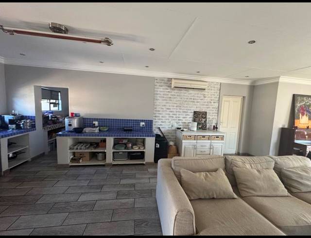 2 BEDROOM HOUSE FOR SALE IN GROENKOL